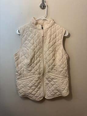 Van Heusen Women's Cream Diamond Quilted Full-Zip Vest